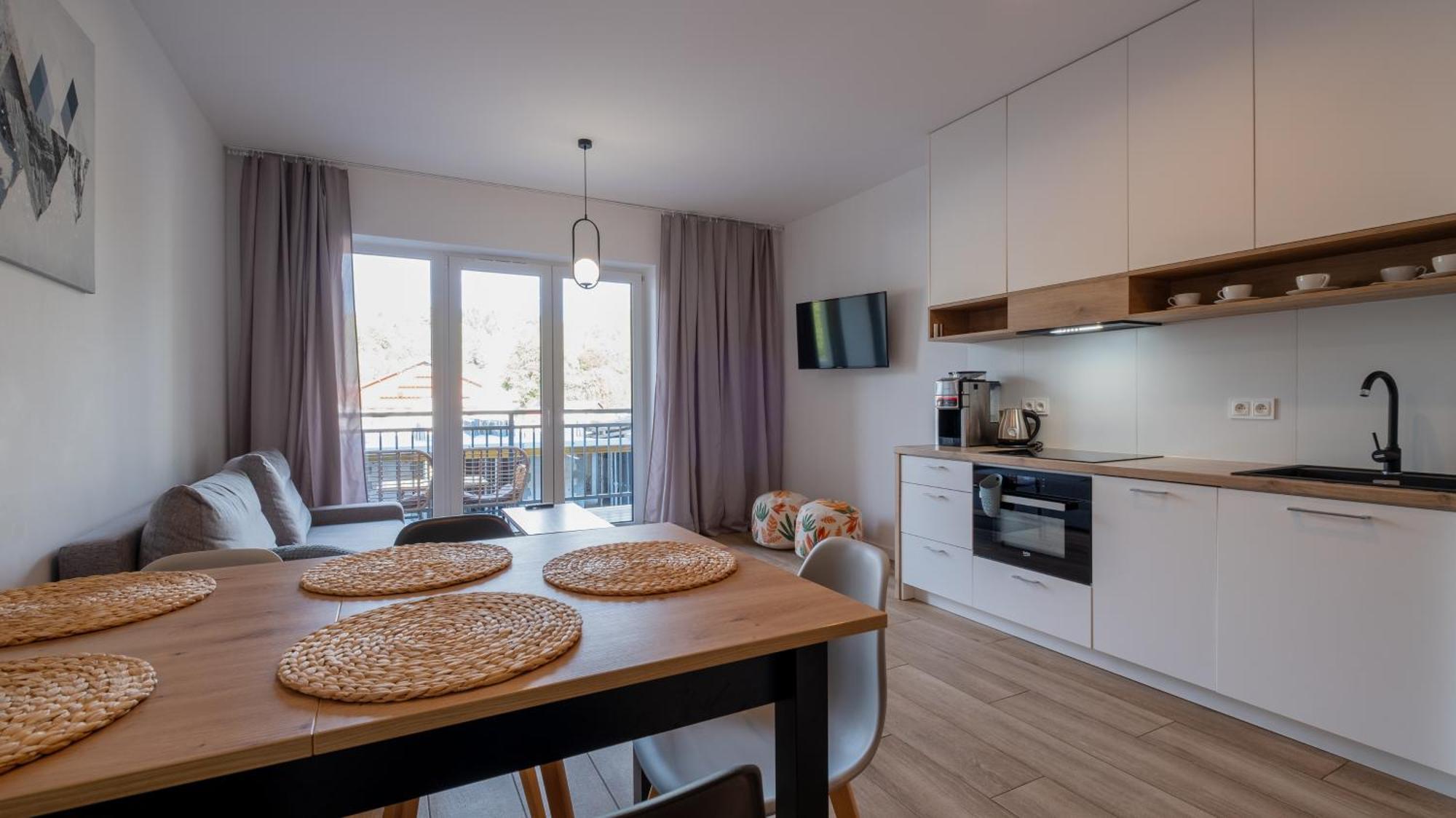 Sun & Snow Pod Stokiem Apartment